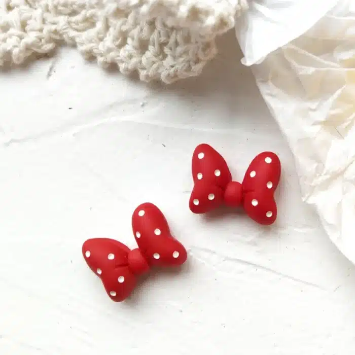 Boucles d'oreilles à nœud papillon rouge pour femmes, mignonnes, dessin animé, Vintage, mode, bijoux à breloques en résine, nouveau joli cadeau 2023 1