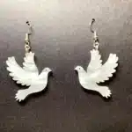 YAOLOGE – boucles d'oreilles en acrylique, colombes blanches, beaux bijoux volants, doux, romantique, cadeau pour femme, décoration française élégante pour filles 7