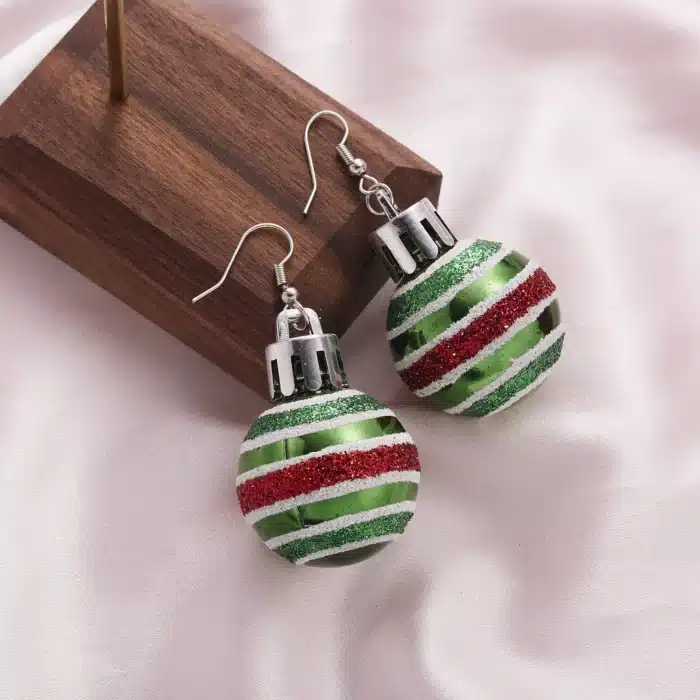 Boucles d'oreilles créatives en résine pour femmes, crochet d'oreille, étoile, flocon de neige, paillettes brillantes, boule ronde, bijoux de noël 5