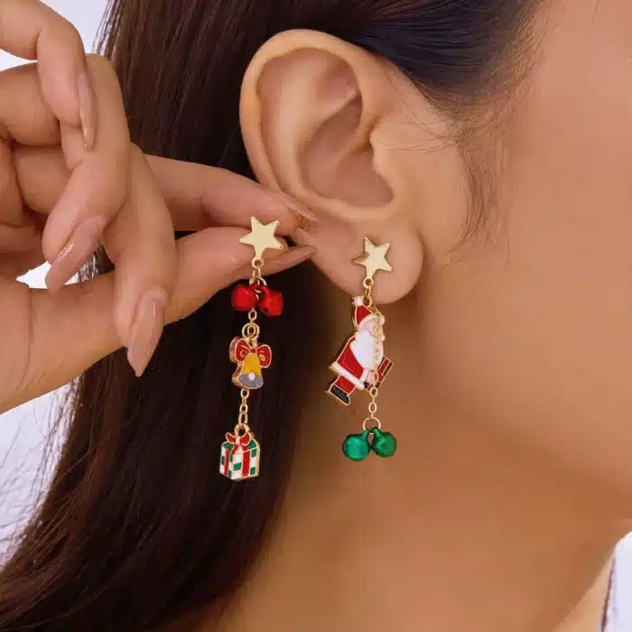 Boucles d'oreilles pendantes asymétriques de noël pour femmes, père noël, bonhomme de neige, flocon de neige, arbre de noël, bijoux du nouvel an pour filles 1
