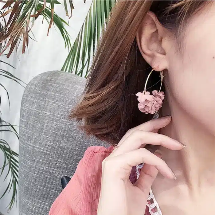 2020 mode boucles d'oreilles pour femmes Bijoux élégant tissu fleur pétale alliage cercle rond boucles d'oreilles charme couleur or Brincos 4