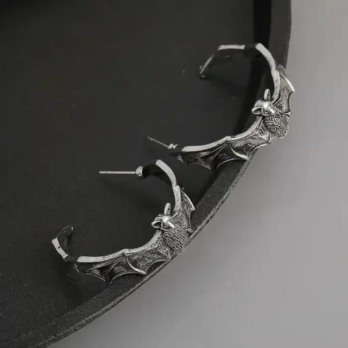 Boucles d'oreilles Design chauve-souris éblouissantes pour femmes, couleur argent, Animal, Halloween, métal incrusté, bijoux tendance, cadeau féminin 3