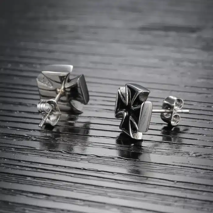 Boucles d'oreilles chevalier en acier inoxydable pour homme, 2 pièces, clou croisé Simple, Crucifix, bijoux cadeaux 4