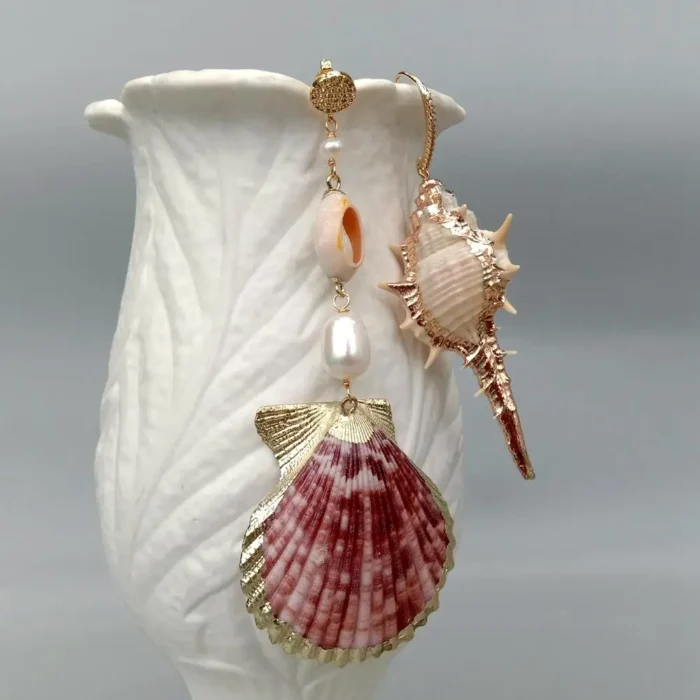 YYGEM boucles d'oreilles asymétriques en spirale naturelle, conque de mer, perle de riz blanche 4