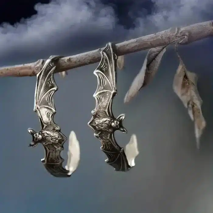 Boucles d'oreilles Design chauve-souris éblouissantes pour femmes, couleur argent, Animal, Halloween, métal incrusté, bijoux tendance, cadeau féminin 1