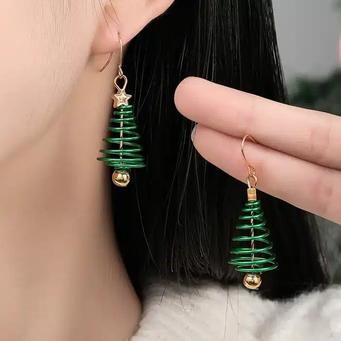Boucles d'oreilles créatives en forme d'arbre de noël pour femmes et filles, nouvelle mode en alliage, bijoux cadeaux de fête de Festival de bonne année 1