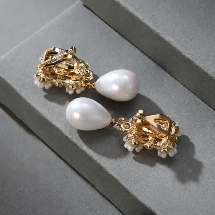 Boucles d'oreilles à clipser en forme de goutte d'eau, clips d'oreille, perle, pétales, exquis, élégant, bijoux luxueux, patients, banquet de mariage, mode, 216.239. 3