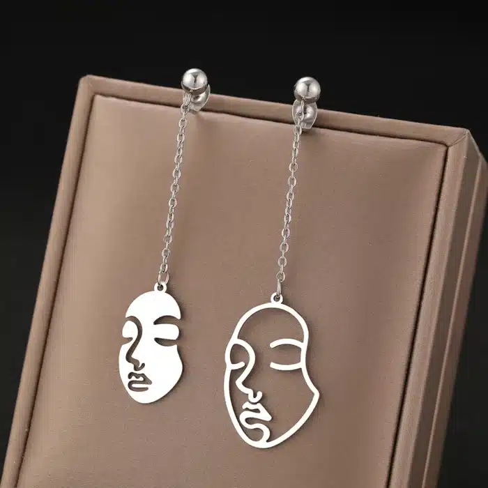 Boucles d'oreilles en acier inoxydable, beauté du visage, Design abstrait, exquis, polyvalent, pendentif à la mode, bijoux de fête pour filles 2
